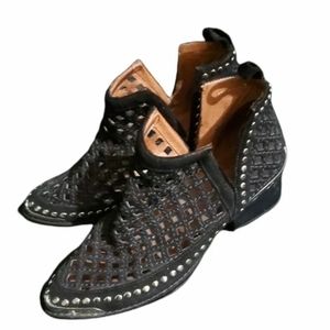 Jeffrey Campbell Taggart booties